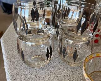 Mid Century.glasses