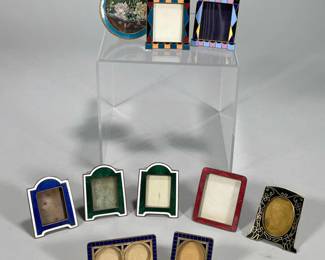 (10PC) DECORATIVE ENAMELED MINIATURE PICTURE FRAMES | dia. 2 in (Largest)