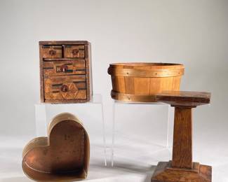 (4PC) MIXED DECORATIVE PIECES | Including; small carved wood jewelry box, miniature podium, wood basket, and copper heart