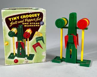 TINY CROQUET SALT & PEPPER SET | Vintage Salt & Pepper shakers in the form of croquet mallets with steak markers in original box