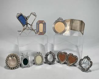 (10PC) MINIATURE DECORATIVE SILVER PICTURE FRAMES |  dia. 5 in (Largest)