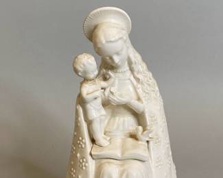 Hummel Flower Madonna In White

