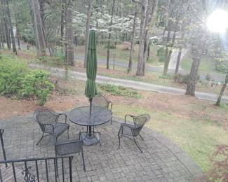Iron Patio Table w/4 Chairs