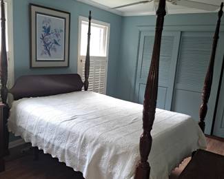 Queen Rice Bed w/adjustable Tempur- Pedic Cloud Mattress