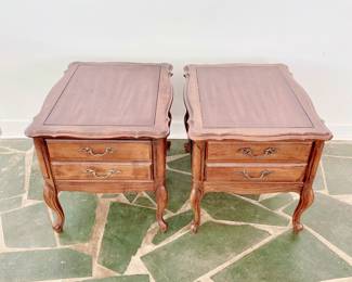 PAIR OF HAMMARY VINTAGE FRENCH PROVINCIAL SIDE TABLE - END TABLES - SINGLE DRAWER - DOVETAIL JOINT