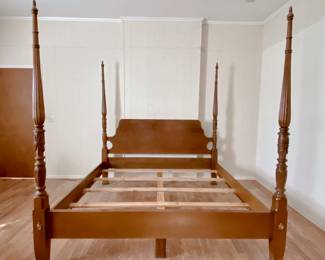KING FOUR POSTER BEDFRAME - RICE BED CHARLESTON CARVED POSTERS