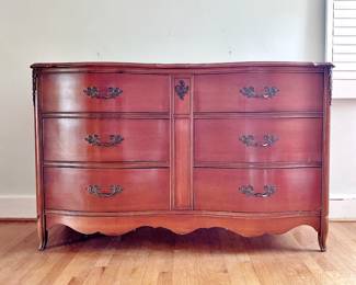 VINTAGE 1961 FRENCH PROVINCIAL DRESSER - CARVED WOOD - SIX DRAWERS