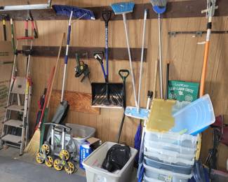 Lawn & garden supplies