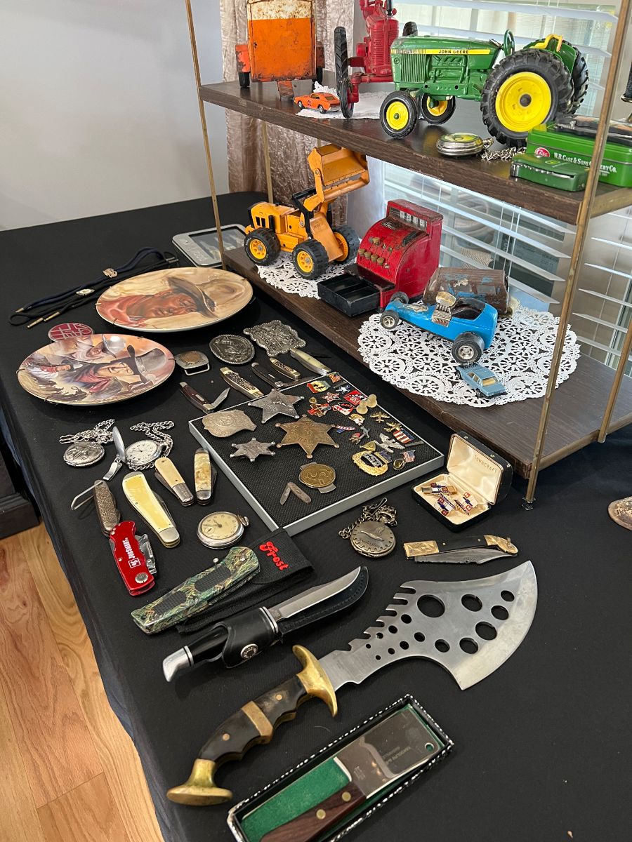 Estate on Crooked Creek in Cookeville, TN starts on 4/11/2024