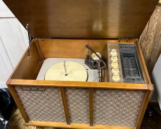 Record player with radio