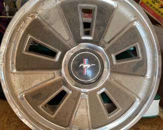Mustang hubcap