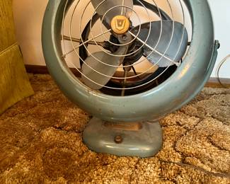 Vornado fan. Works great! 