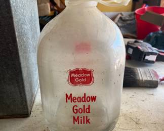 Meadow gold 1 gallon glass jug