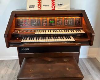 01 Lowrey Musical Organ Piano with Bench