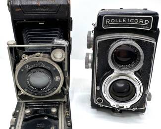 2 Vintage 6x6 Cameras: Zeiss Icon Conpur & Rolleicord Rolli With Synchro-conpur Lens, Germany
Lot #: 21