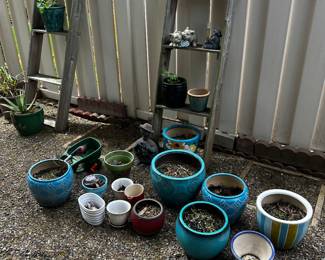 lots of pots