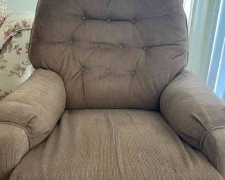 Recliner With Tufted Back Pillow