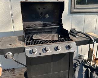Grill and propane tank 