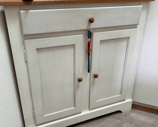 Corner cabinet 
27x34”