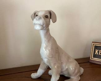 Lladro "Tramp" dog figurine