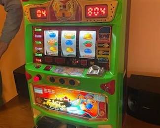 Japanese electronic slot machine - working fine!