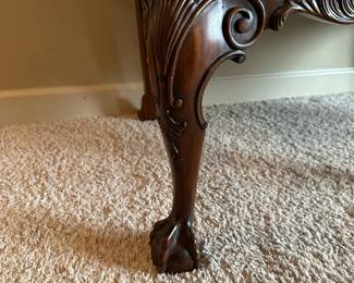 Antique Georgian Settee with Figural Bird Head Carved Arm Rests