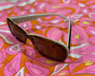 Lady's TOMMY BAHAMA Havana Cream Sunglasses