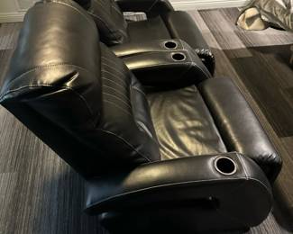 SOUTHERN MOTION Powered Theater Recliners