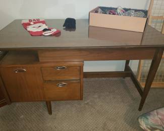 hooker mcm desk   ***EARLY PURCHASE THROUGH AUCTION (details on our Facebook GROUP page)***