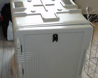 Cambro hot/cold storage for caterers