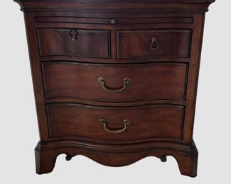 Thomasville bedside table (2)