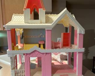Playskool Dollhouse with Furnishings