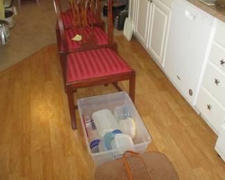 CHAIRS, TUPPERWARE AND PICNIC BASKET