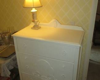 white ppainted dresser