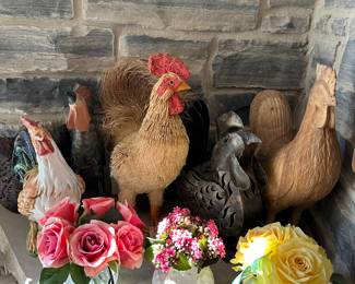 Rooster Decor & Flowers