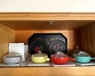 Set of 4 Glasslike Shark Fin Lidded Dishes and hand painted trays.  