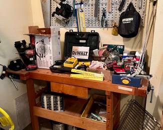 TOOL BENCH, POWER TOOLS