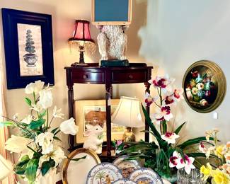 FUN BUNNY VIGNETTE.  COTTAGE CLASSICS IS ON THE MENU!