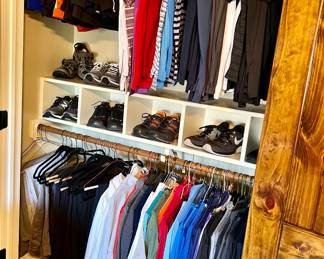 MEN'S GOLF & LEISUREWEAR INCLUDING:  PETER MILLAR, REEBOK, NIKE, LULUEMON, CALLAWAYS, UNDER ARMOUR, CHAMPION, COLUMBIA, BROOKS, GREG NORMAN, JANSPORT, NORTHFACE.