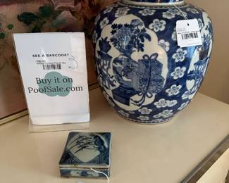 Blue and White Lidded Vessel, Asian Blue and White Trinket Box