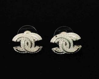 HAYE233 Chanel CC Logo Earrings
