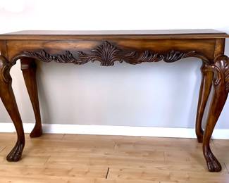 HAYE202 Carved Sofa Table