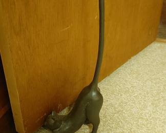 Bronze cat doorstop