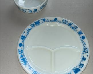 Vintage Pyrex Children’s Set (bowl is 1416, plate is 791-17)
