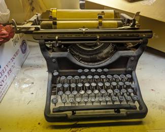 Underwood typewriter 