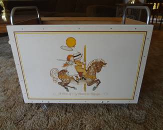 VINTAGE HOLLY HOBBIE TOY CHEST
