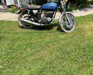 1974 Suzuki motorcycle. Not running. 