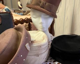 Ladies vintage hats