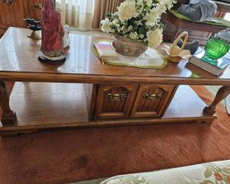 Broyhill coffee table