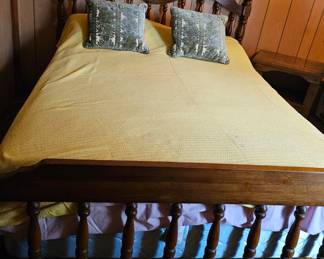 Vintage full size bed